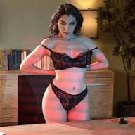 ดาวรุ่งตัวจริงที่โลกจับตา เสน่ห์การแสดงทุกลีลาของ Valentina Nappi ที่ดูครั้งเดียวก็ยากจะลืม